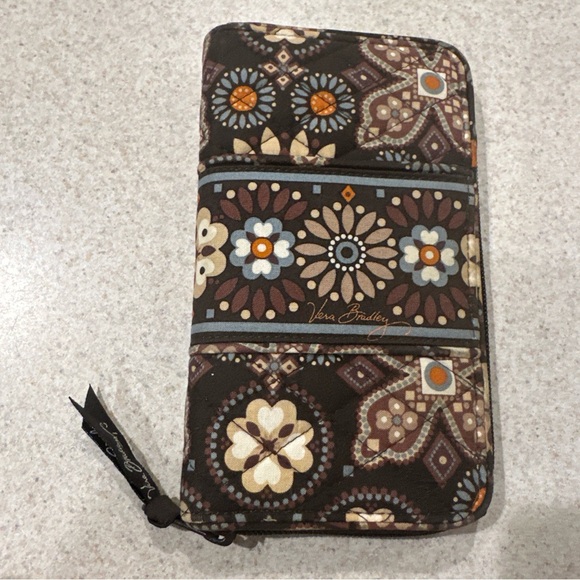 Vera Bradley Brown floral wallet with multiple compartments and zipper closure - Picture 3 of 15
